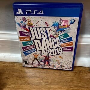 Play station 4: Just Dance